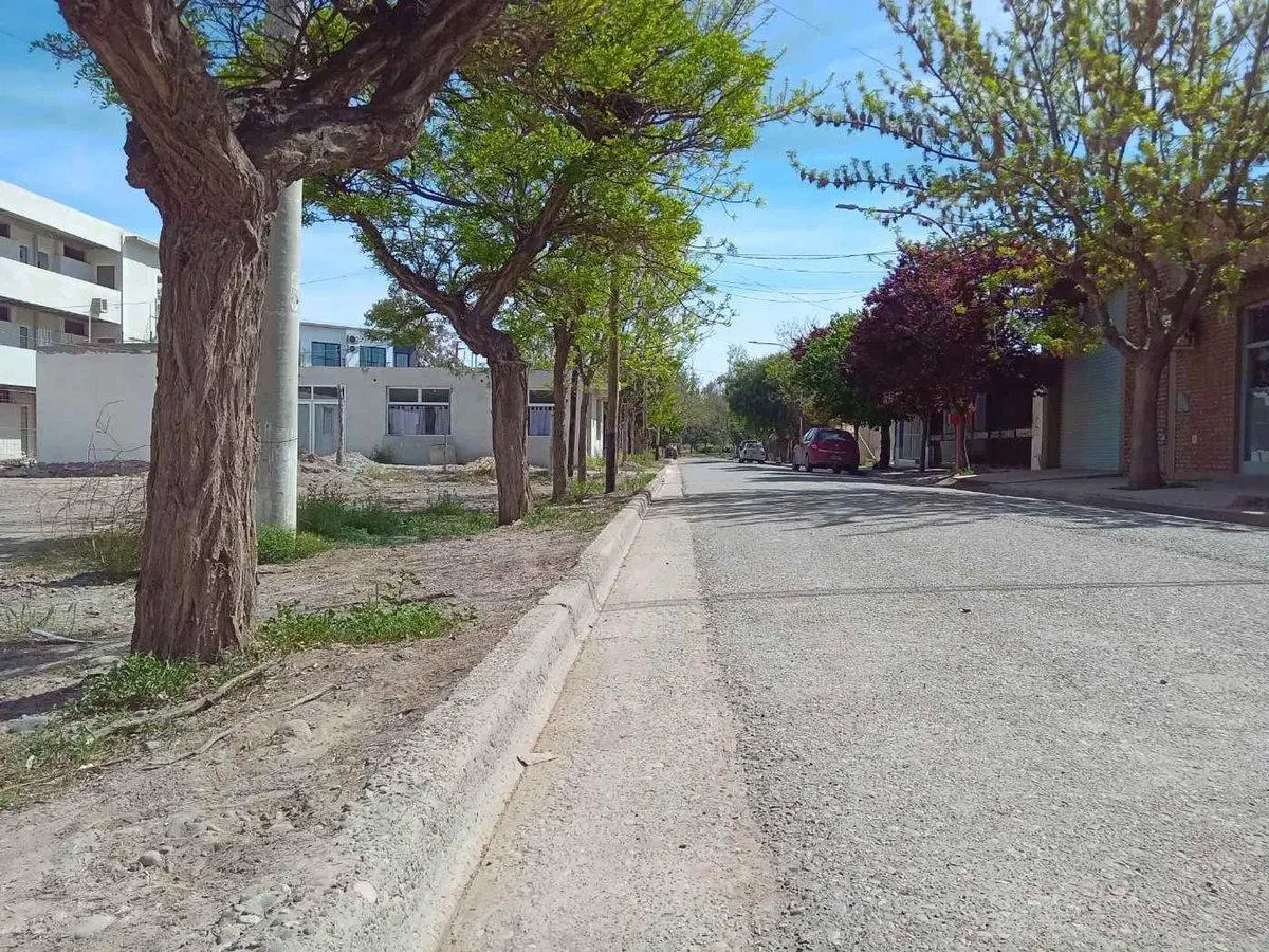VENTA DE EXCELENTE TERRENO EN ZONA COMERCIAL 4
