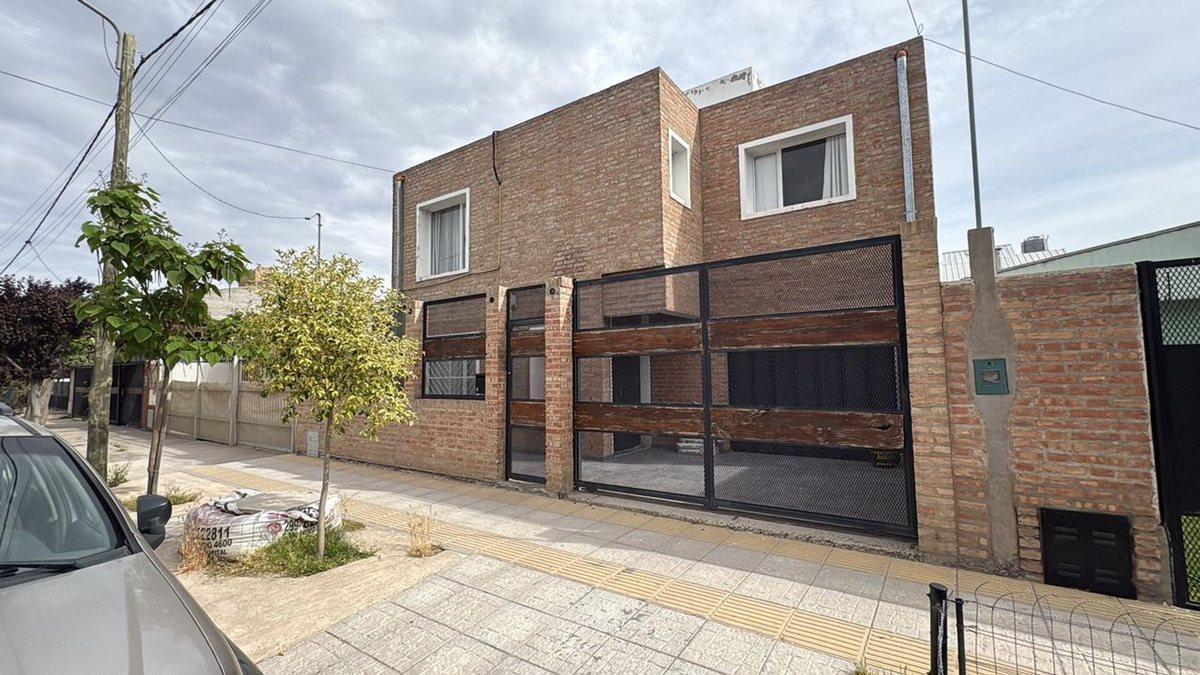 ALQUILER CASA 3 DORMITORIOS