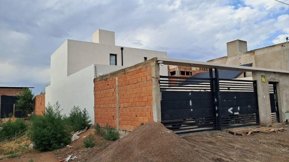 Venta Terreno 303m2, Jardines II, Neuquén Capital 2