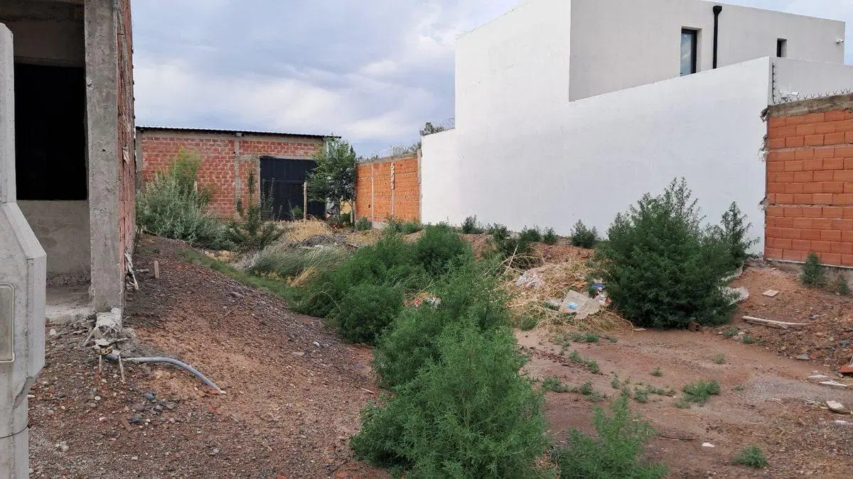 Venta Terreno 303m2, Jardines II, Neuquén Capital 3