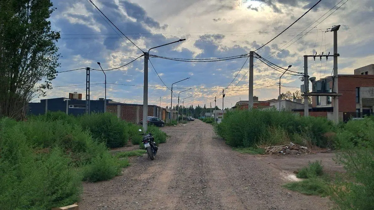 Venta Terreno 303m2, Jardines II, Neuquén Capital 4