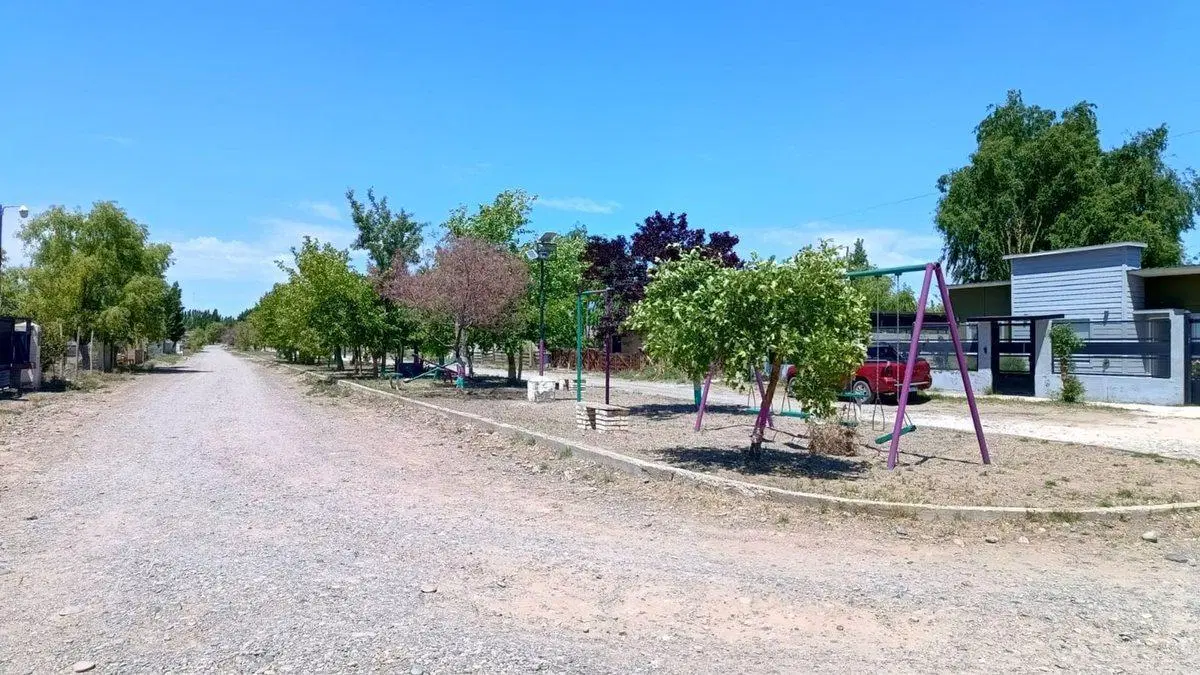 TERRENO EN VENTA BARRIO LAS BRISAS - PLOTTIER 3