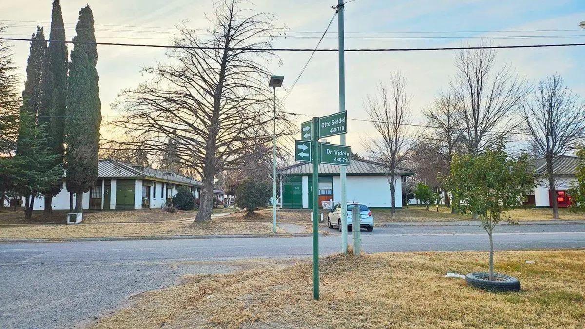 TERRENO EN VENTA CON PLATEA Y CIMENTACIÓN 8