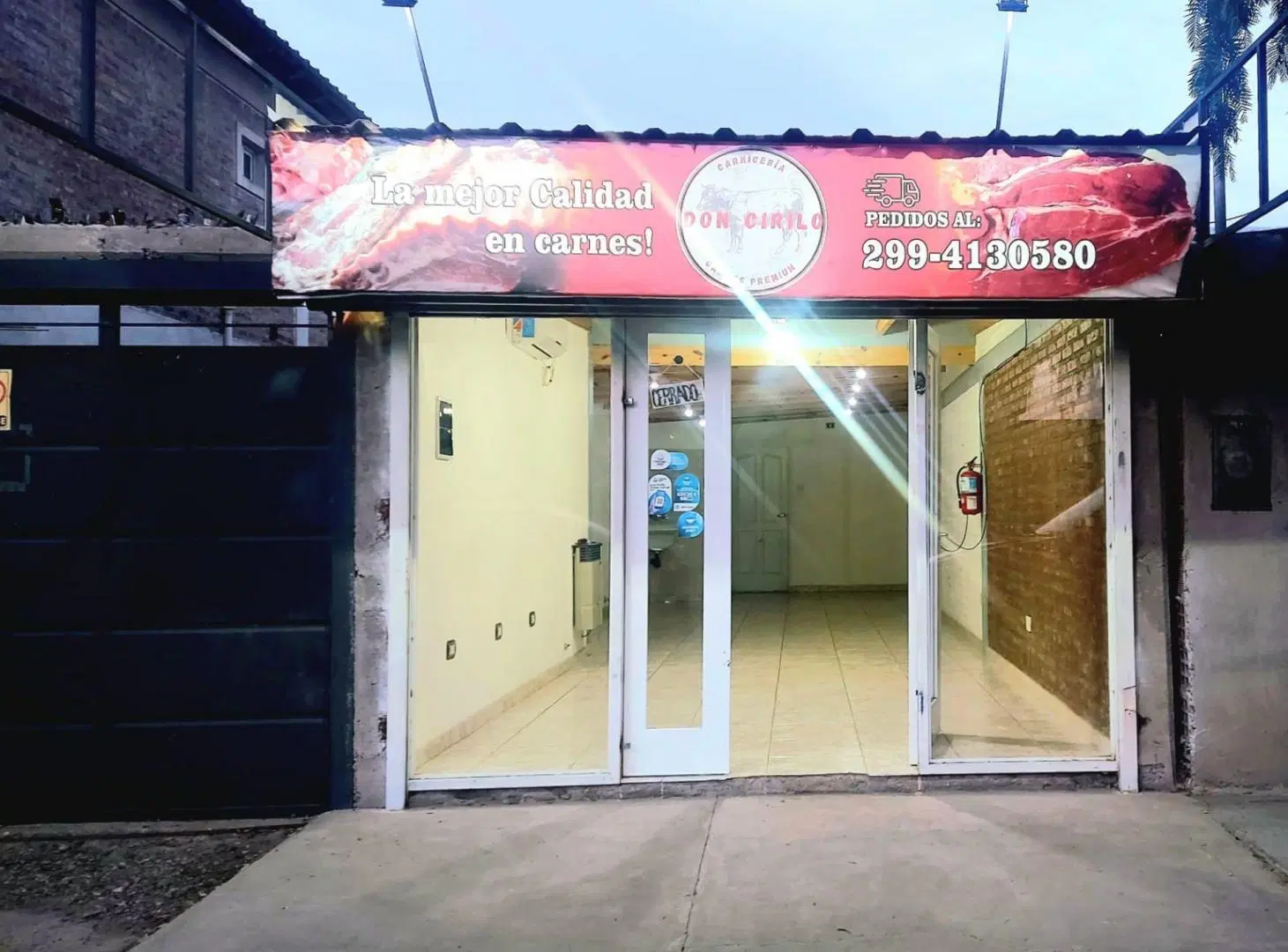 ALQUILER LOCAL COMERCIAL POR CALLE DRURY 246 5