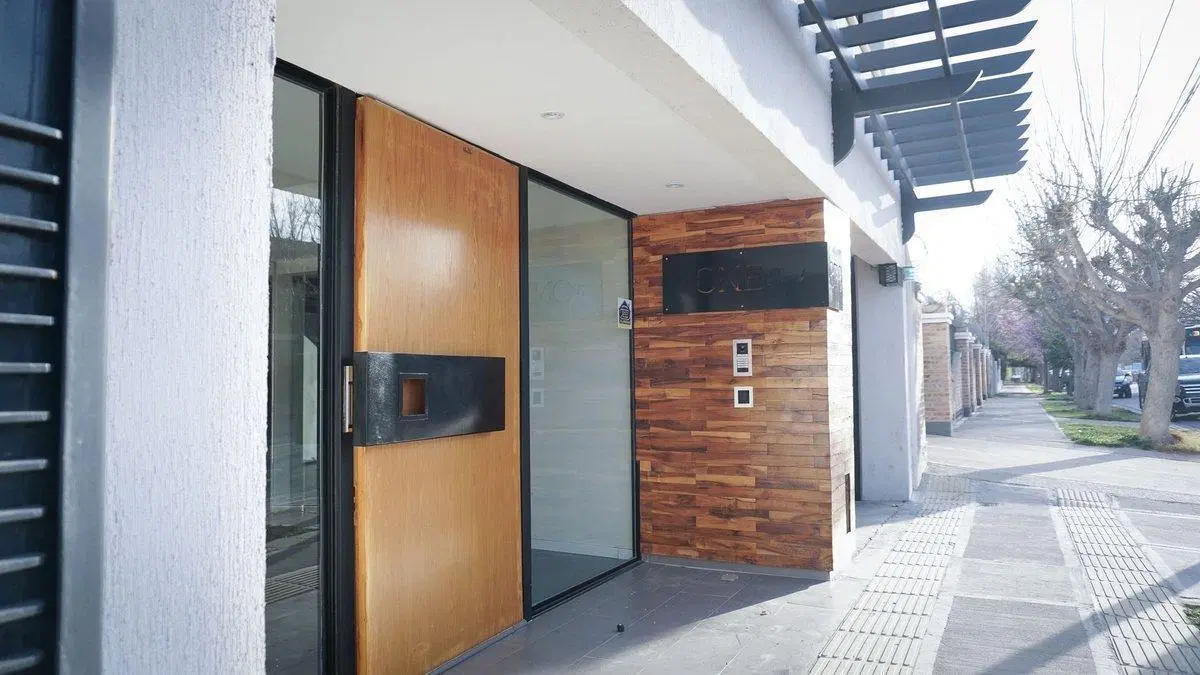 VENDE DEPARTAMENTO-JARDINES DEL REY. APTO CREDITO 2
