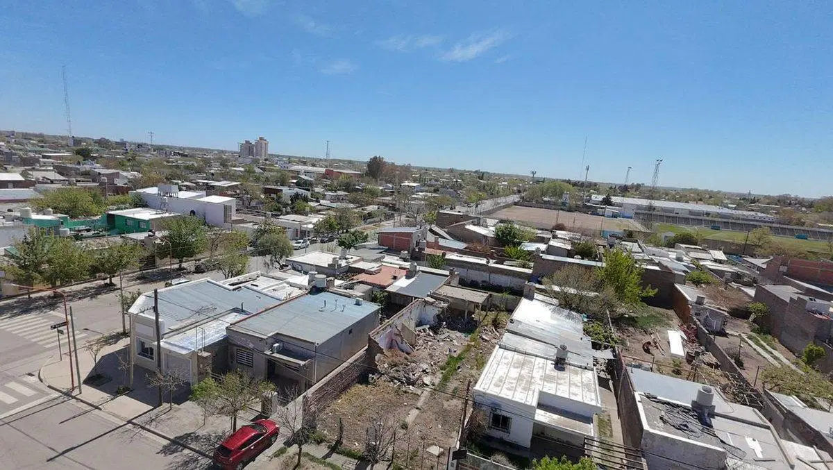 LOTE EN VENTA 300 m2 CIPOLLETTI 8
