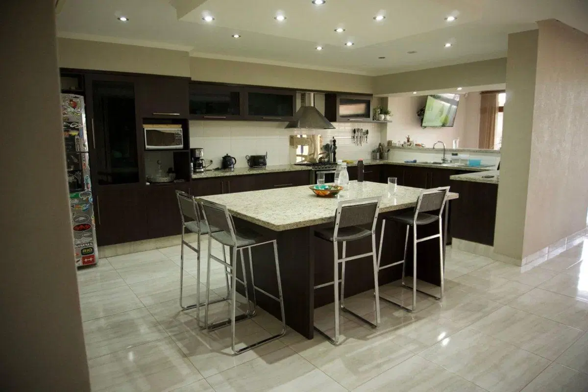 Casa premium con pileta climatizada en Allen 8