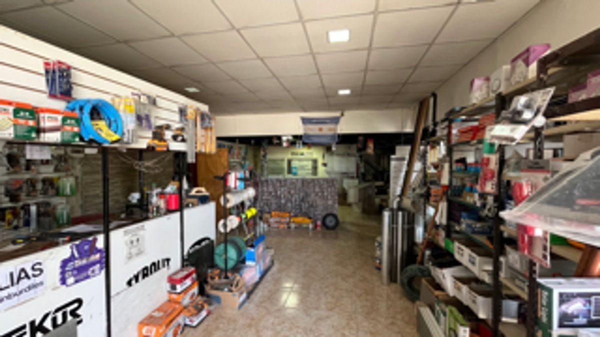 Foto de VentaGalpón de 300 m² 5M altura Trifásica, asfalto, imagen 3