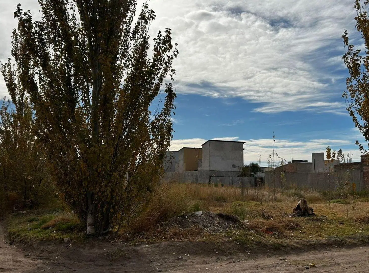 TERRENO ESQUINA EN VENTA, FERNANDEZ ORO 3