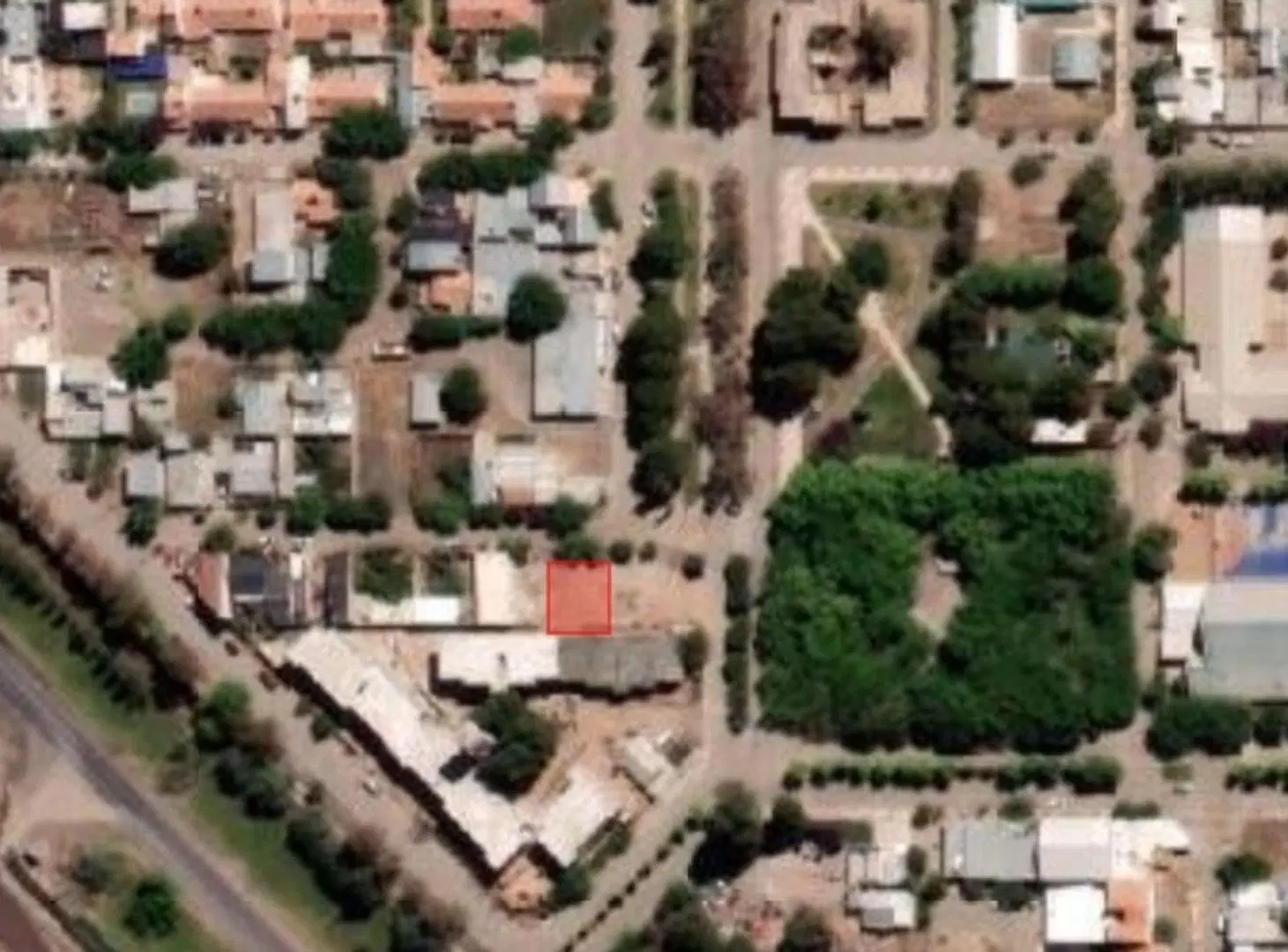 VENTA DE EXCELENTE TERRENO EN ZONA COMERCIAL 8
