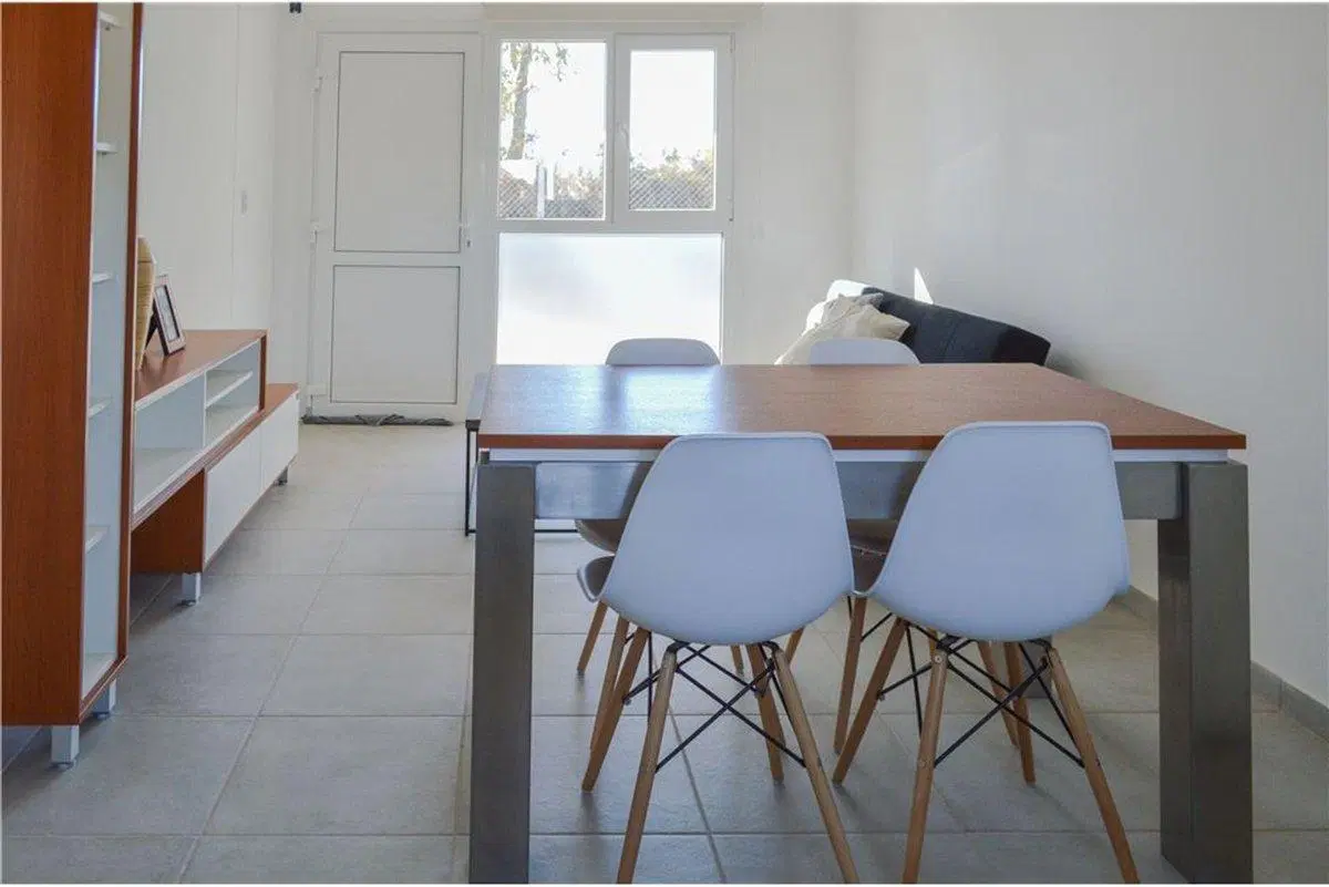 VENTA CASAS 2 DORM. LA FALDA, CIPOLLETTI 5