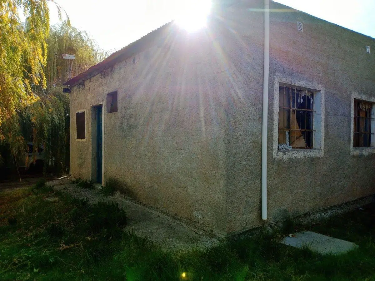 Casa + Galpón + dto. sobre terreno de 1.002,80 m2 5