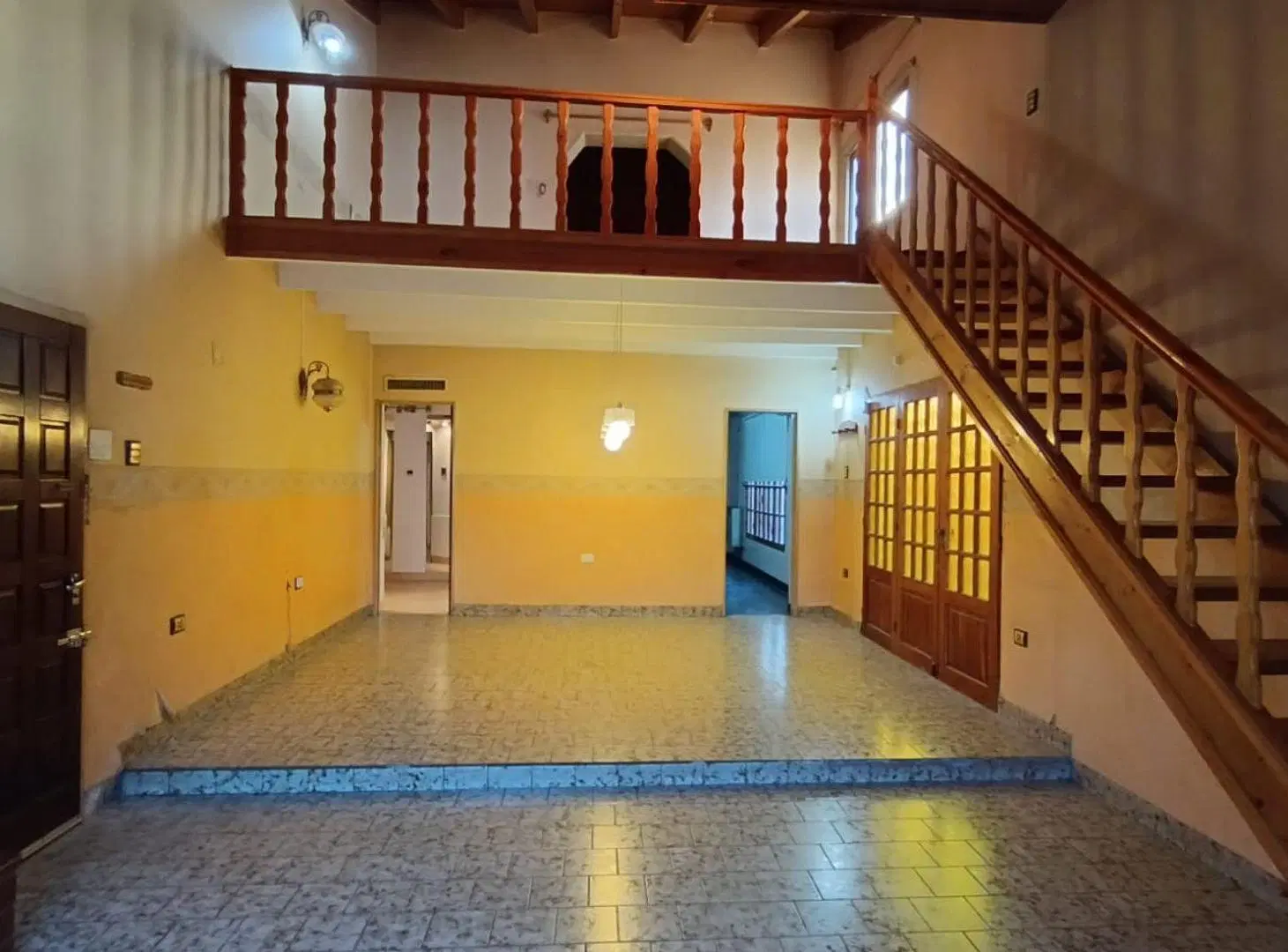 ALQUILER CASA 3 DORM - CENTRO DE PLOTTIER 2