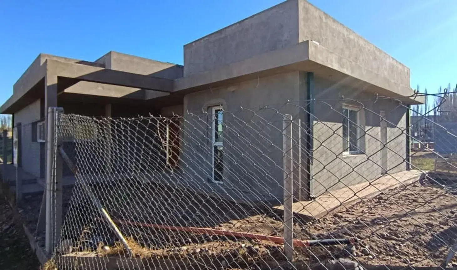 Venta casa a estrenar- apta credito-Plottier 2