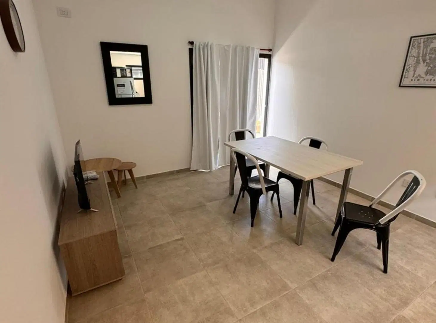 EN VENTA DEPTO 2 DORMITORIOS CON RENTA, AÑELO 2