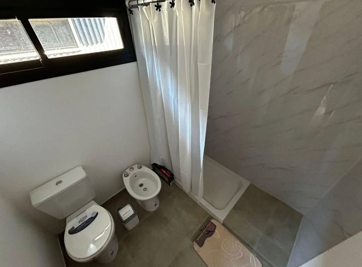 EN VENTA DEPTO 2 DORMITORIOS CON RENTA, AÑELO 5