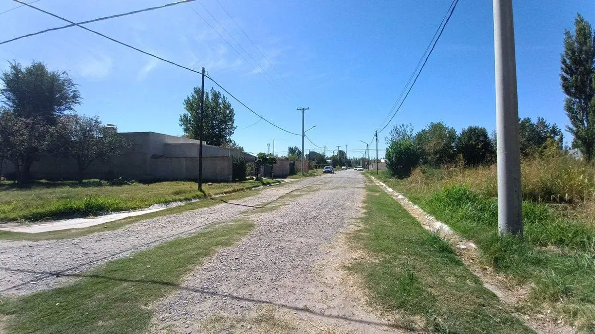 TERRENO EN VENTA B° MANZANAR DE PLOTTIER -PLOTTIER 5