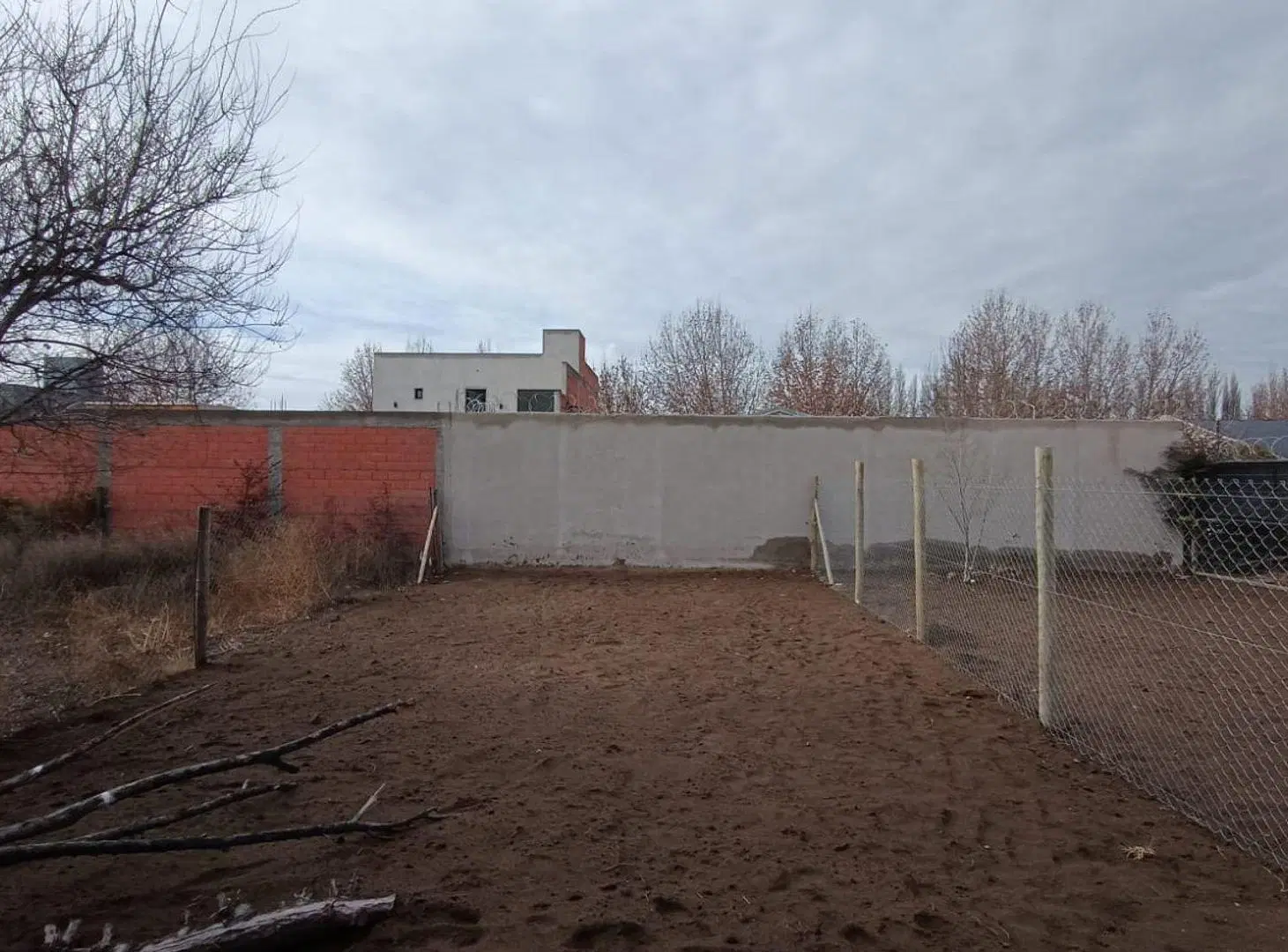 ALQUILER Duplex 3 dorm - B° El Floreal - PLOTTIER 4