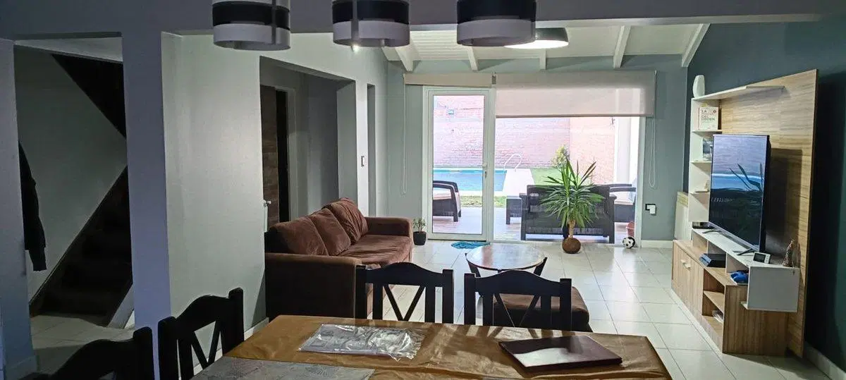 Venta Casa 4 dormis, garaje, piscina APTA CREDITO 3