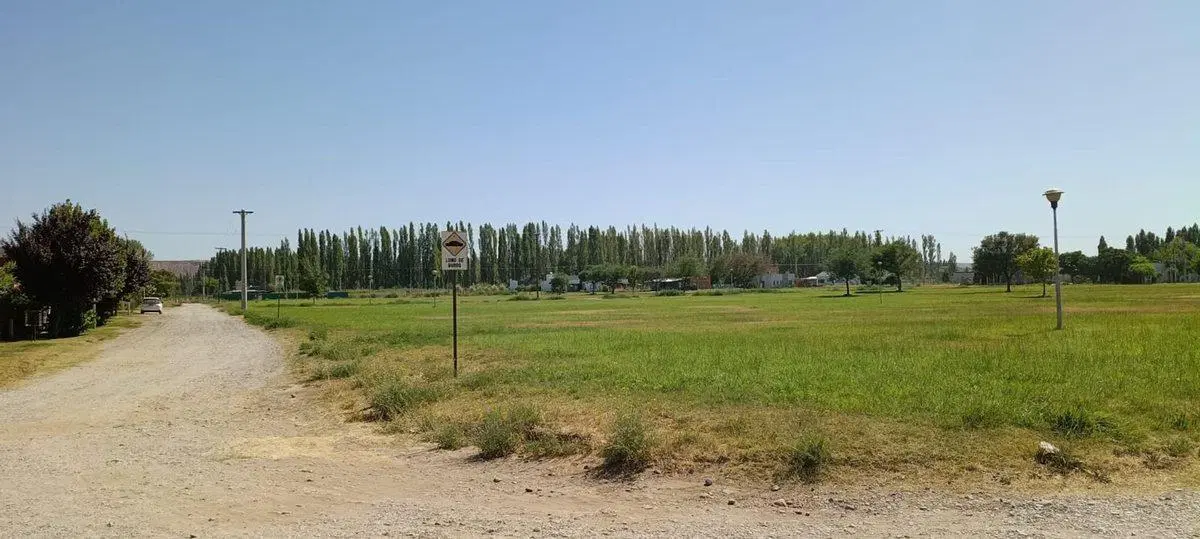 Lote 600 m2 con mejoras, Los Castaños, Plottier 5