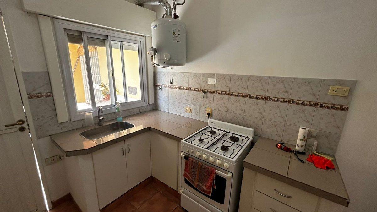 Foto de ALQUILER DE OFICINAS - CONSULTORIOS EN CIPOLLETTI, imagen 2
