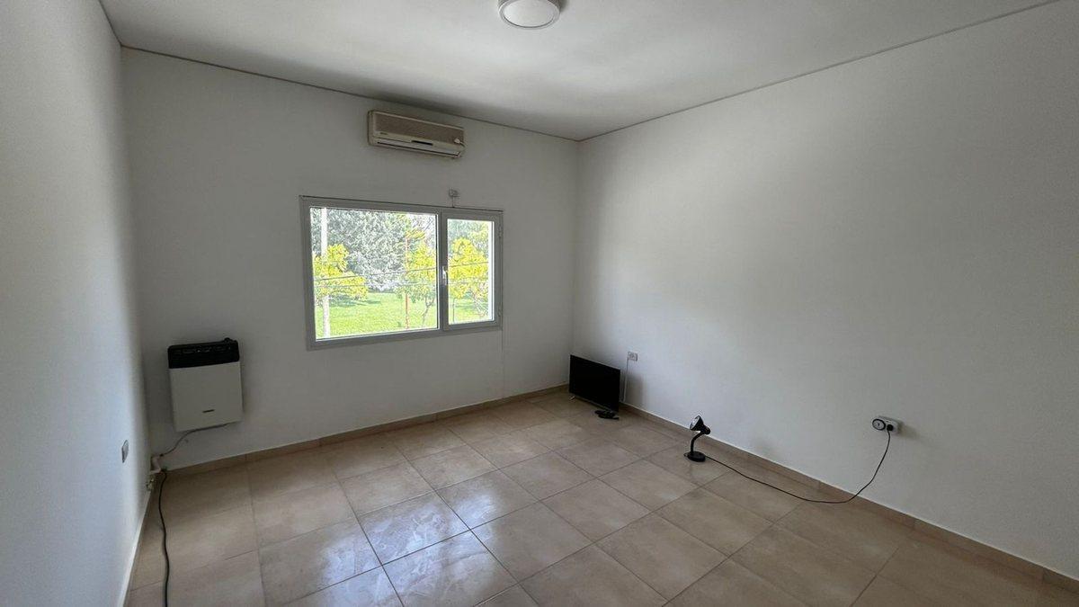 Foto de ALQUILER DE OFICINAS - CONSULTORIOS EN CIPOLLETTI, imagen 3