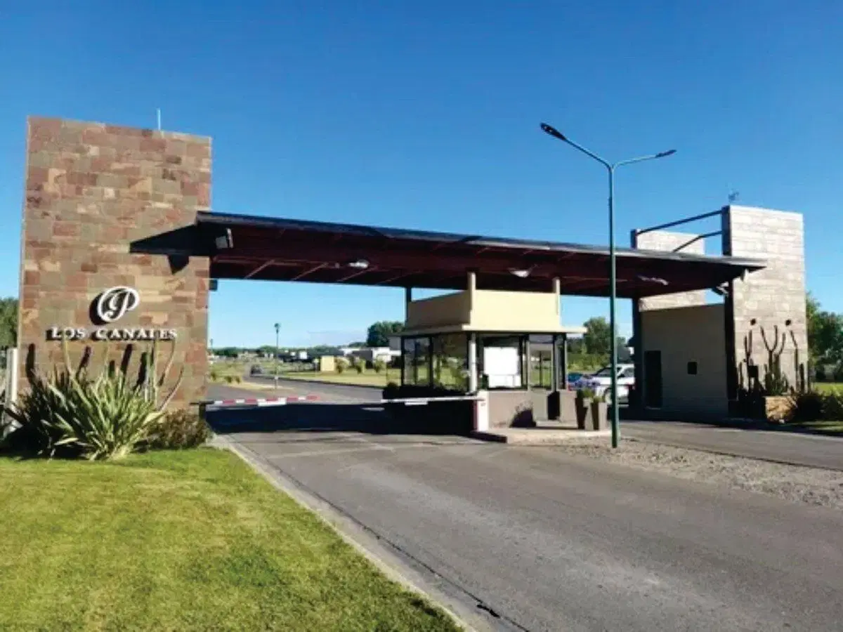 VENTA - TERRENO UF 282  B° Los Canales de Plottier 2