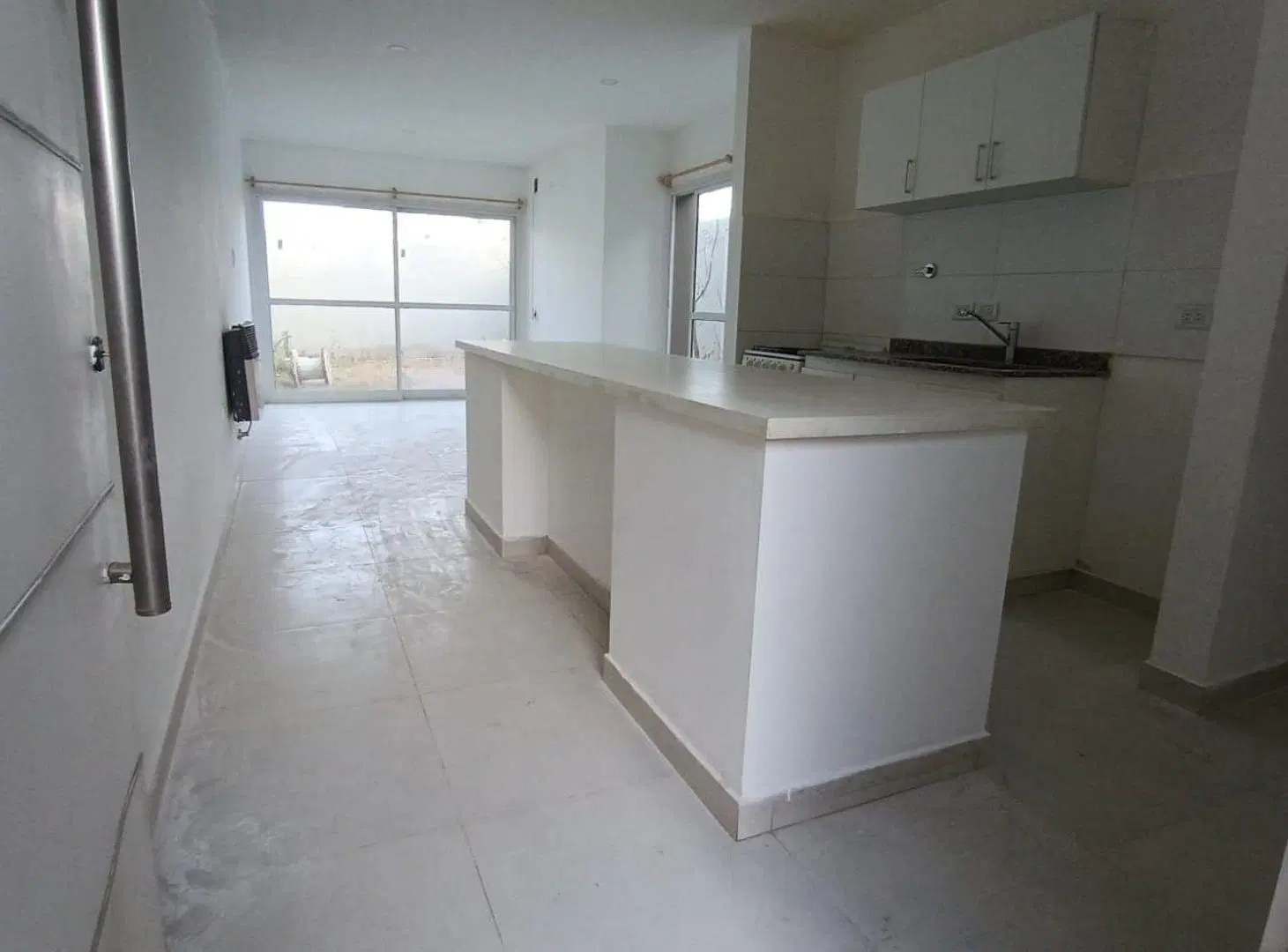 ALQUILER CASA 2 DORM - CINCO SOLES - PLOTTIER 3