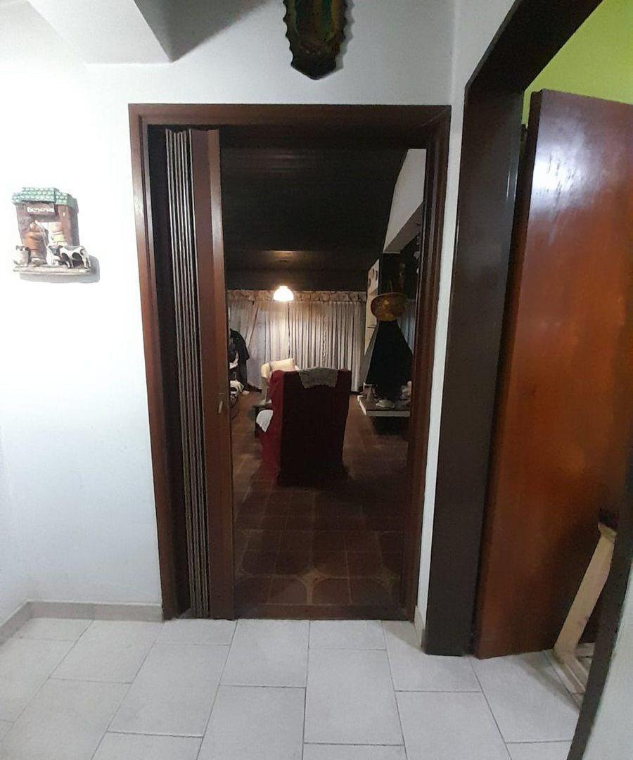 Foto de Casa en Venta Gral Roca + dto 1 dormitorio, imagen 3