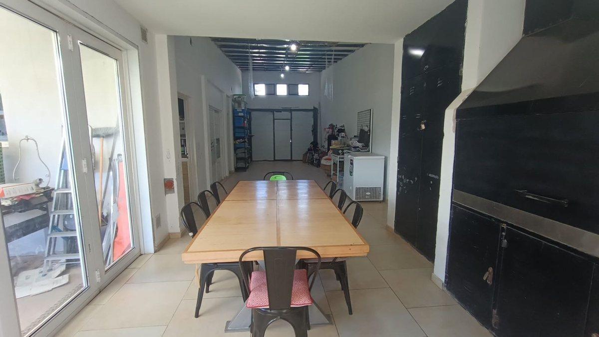 Foto de Casa en venta 4 dorm - Caminos del Sol - Plottier, imagen 3