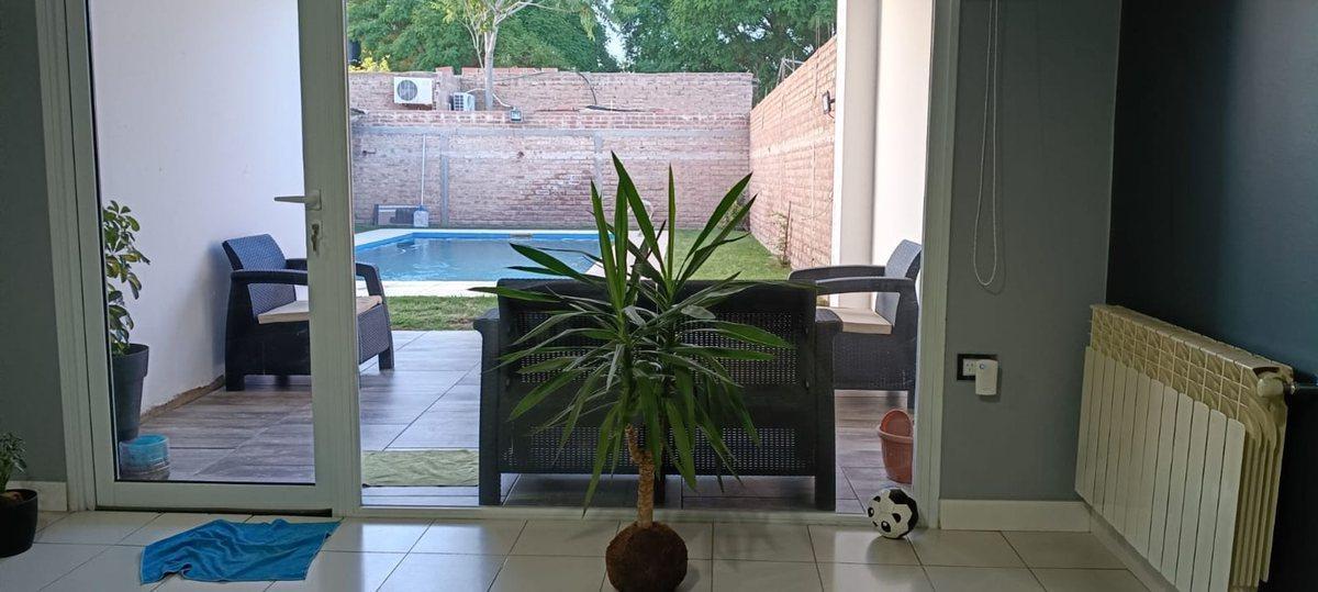 Foto de Venta Casa 4 dormis, garaje, piscina APTA CREDITO, imagen 2