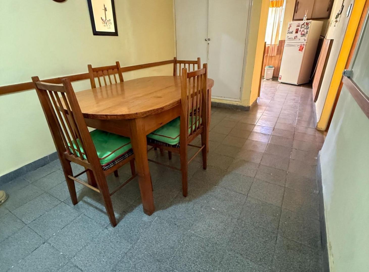 Foto de CASA EN VENTA DE 2 DORMITORIOS - CINCO SALTOS, imagen 5
