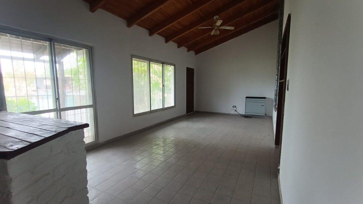 Foto de VENTA CASA EN PH 4 DORM - APTA CRÉDITO - PLOTTIER, imagen 2
