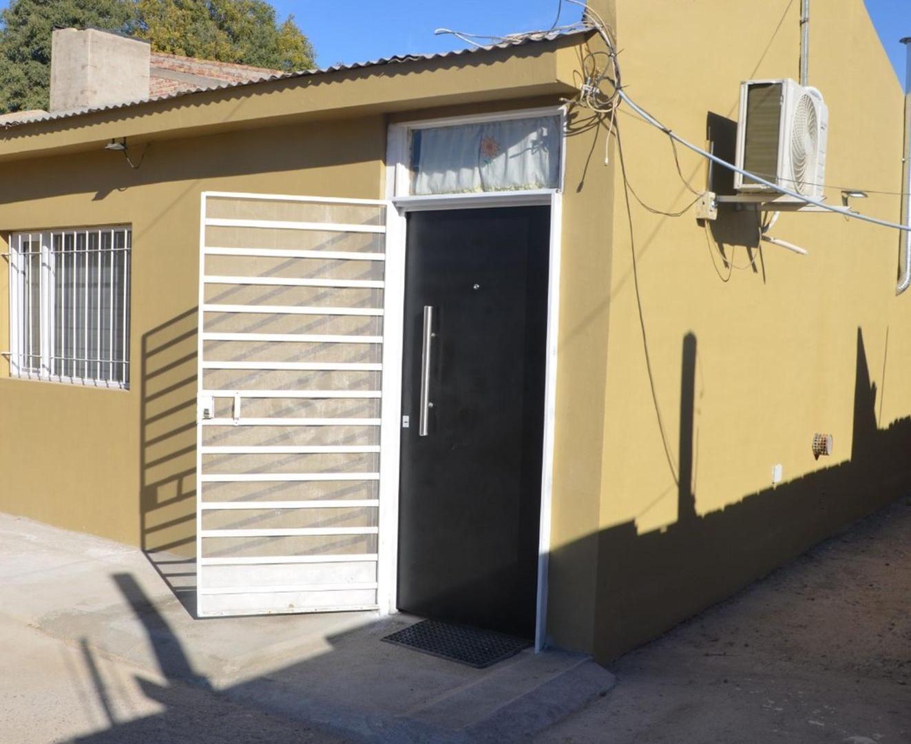 Foto de DOS VIVIENDAS - DOBLE OPORTUNIDAD EN PLOTTIER, imagen 5