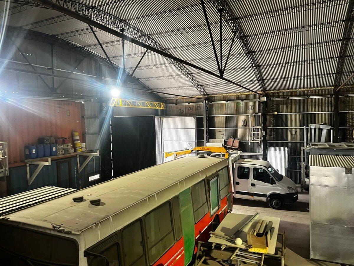 Foto de VENTA GALPÓN COMERCIAL CON OFICINAS RIO NEGRO, imagen 1
