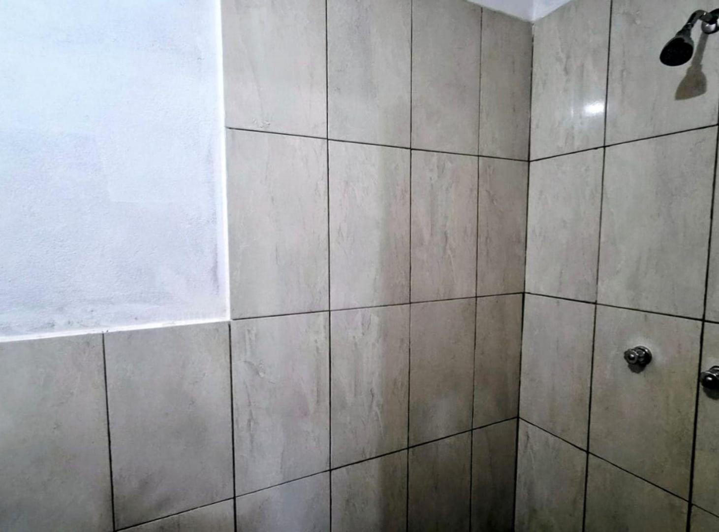 Foto de DEPTO DE 2 DORMITORIOS EN ALQUILER - PLOTTIER, imagen 4