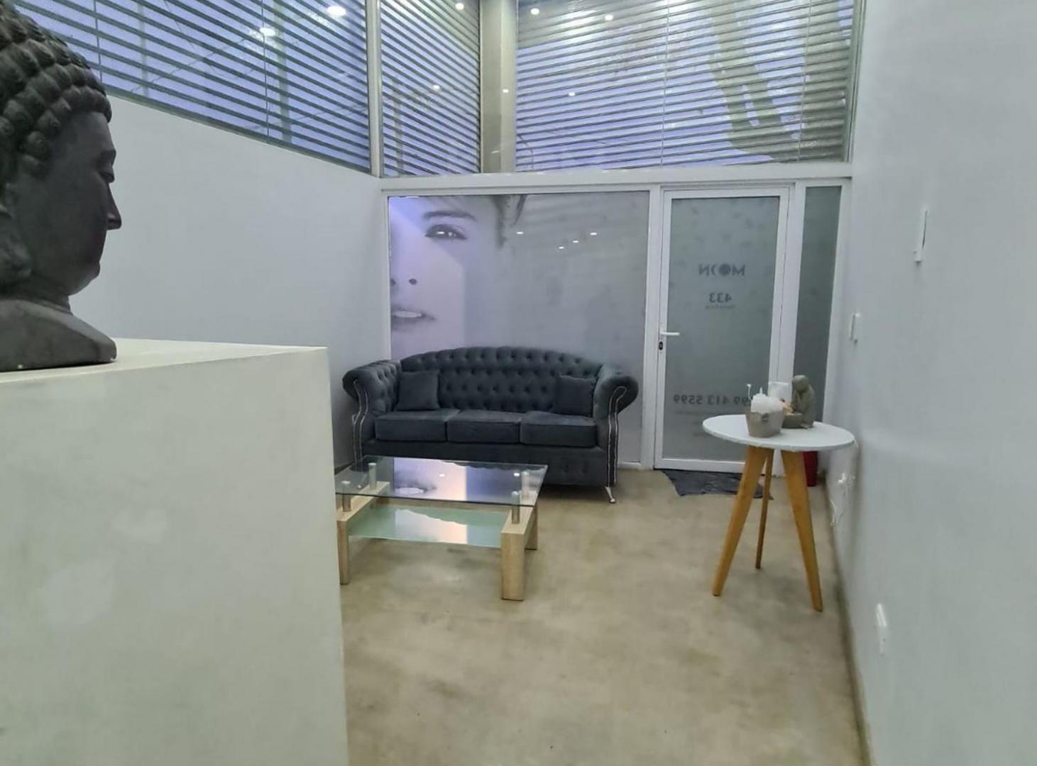 Foto de OFICINA LOCAL COMERCIAL EN ALQUILER, PLOTTIER, imagen 1