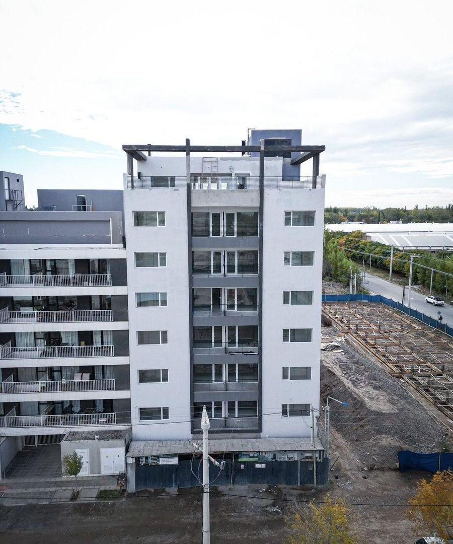 Foto de VENTA DEPARTAMENTO 1 DORMITORIO PREMIUM-NEUQUÉN, imagen 2