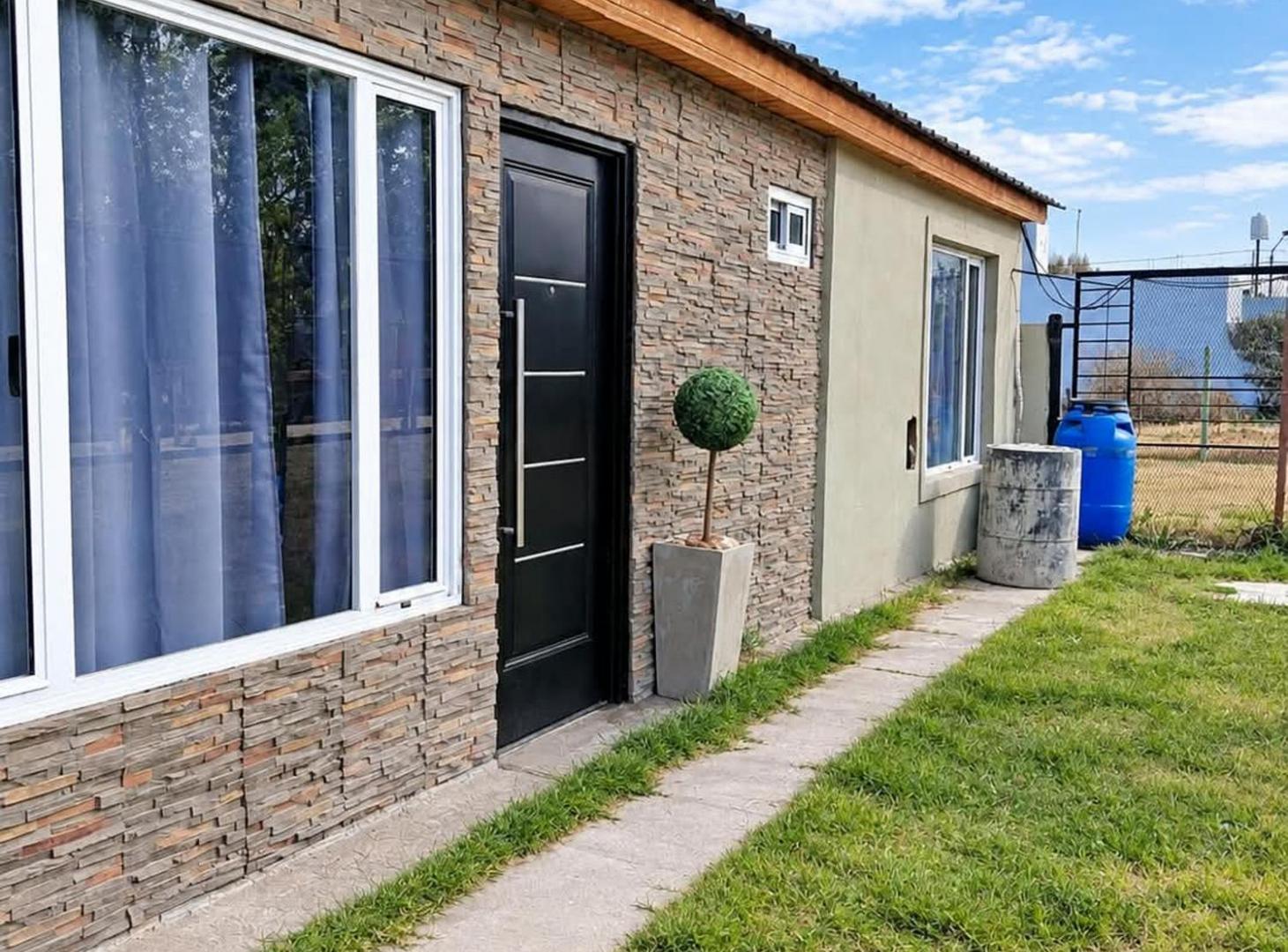 Foto de CASA 2 DORMITORIOS VENECIA PLOTTIER, imagen 2