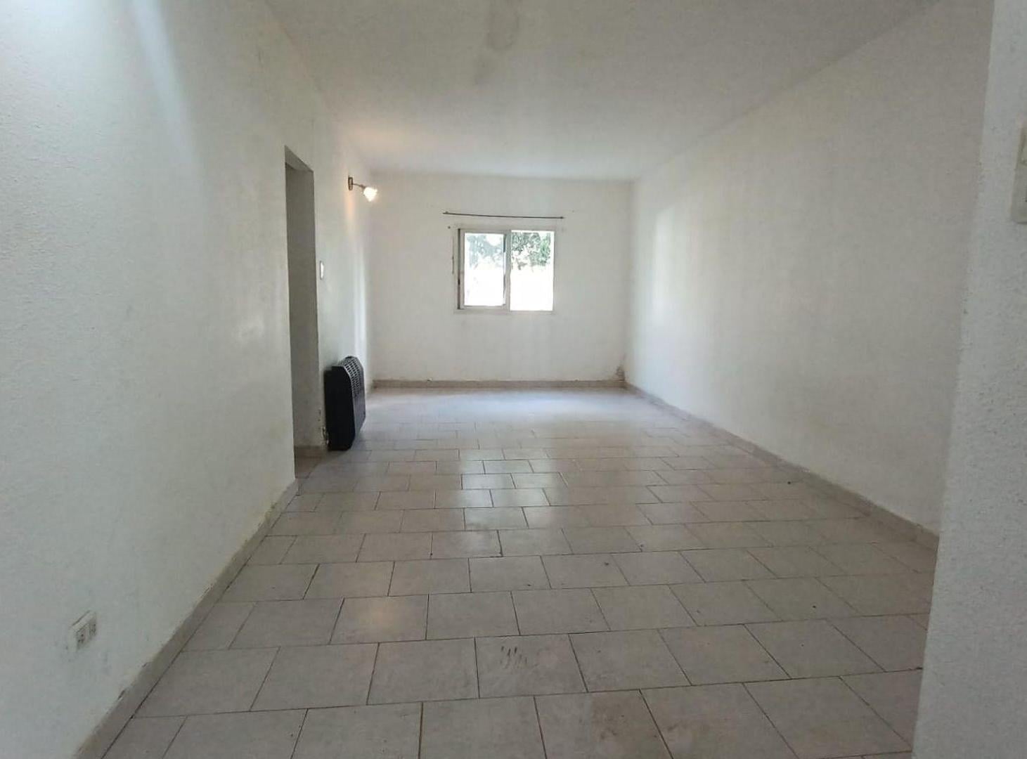 Foto de ALQUILER Dpto 3 dorm – B° Giachino, Plottier, imagen 2