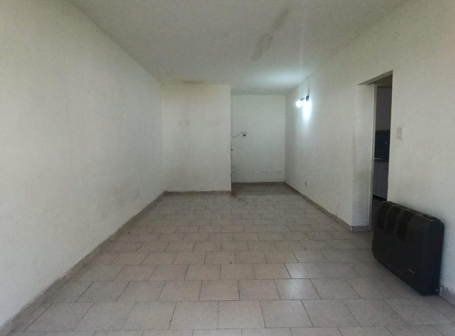Foto de ALQUILER Dpto 3 dorm – B° Giachino, Plottier, imagen 4