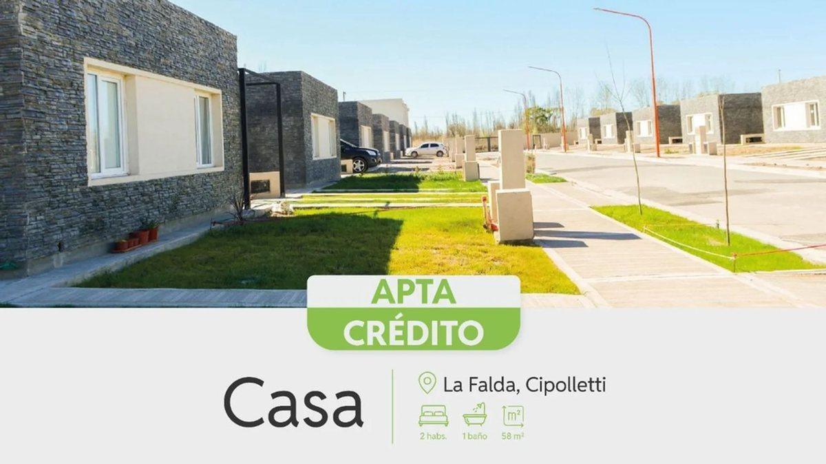 Foto de VENTA CASAS 2 DORM. LA FALDA, CIPOLLETTI, imagen 1