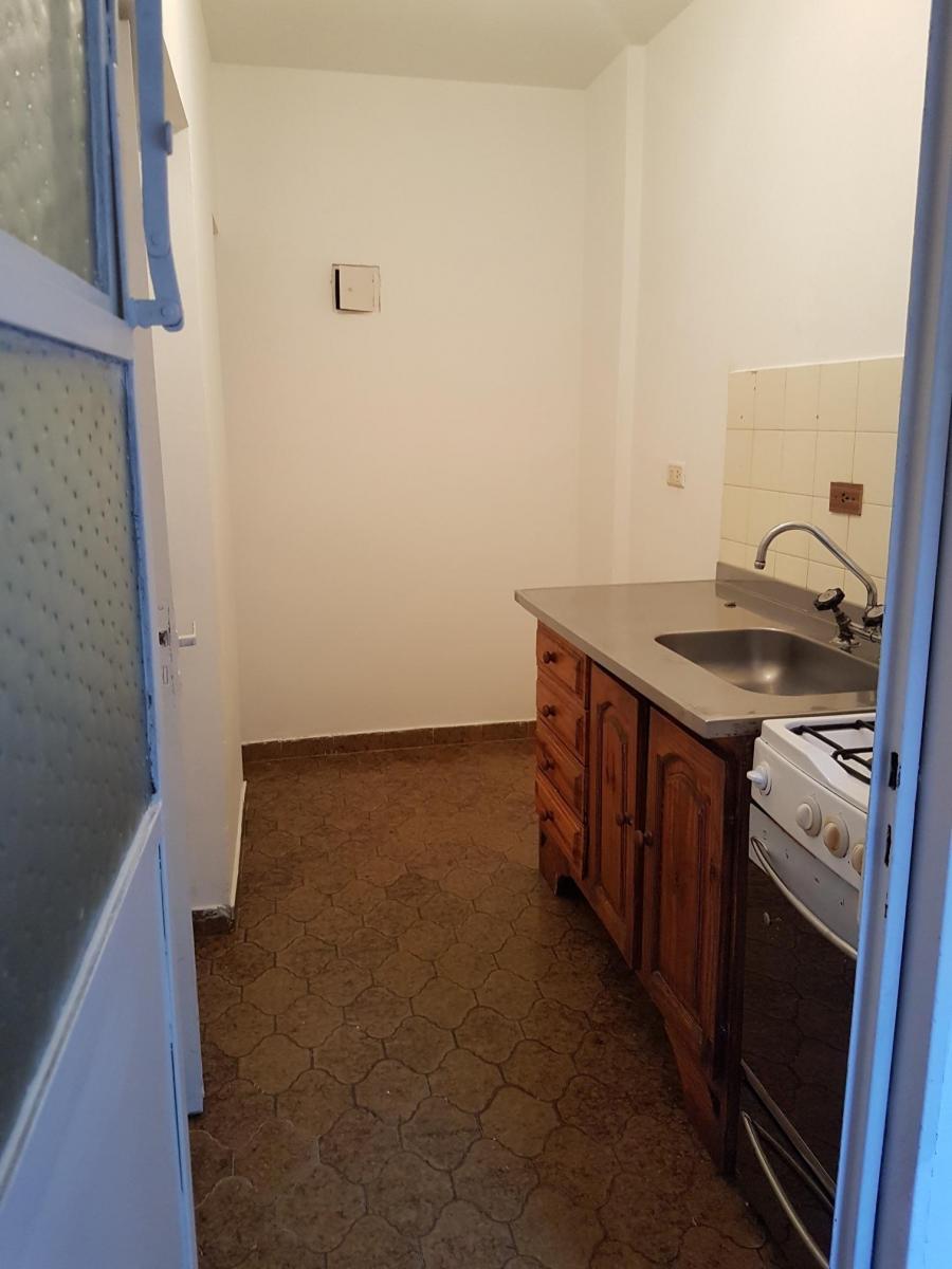 Depto. 2 ambientes en venta.-