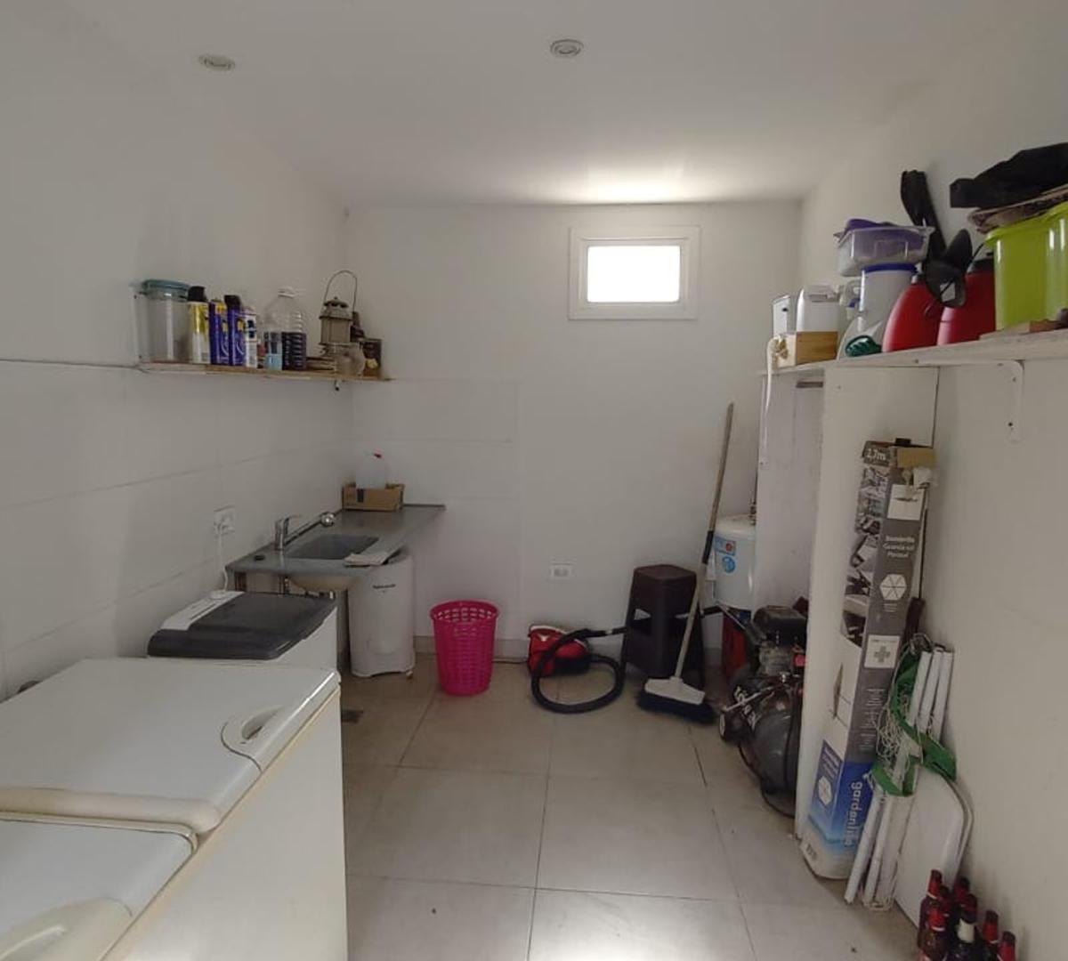 Foto de Moderna casa en club de campo El Moro, imagen 2