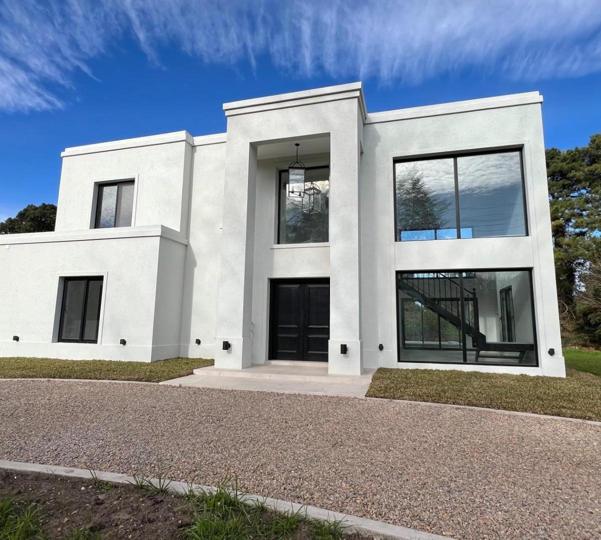 Casa en club de campo El Moro