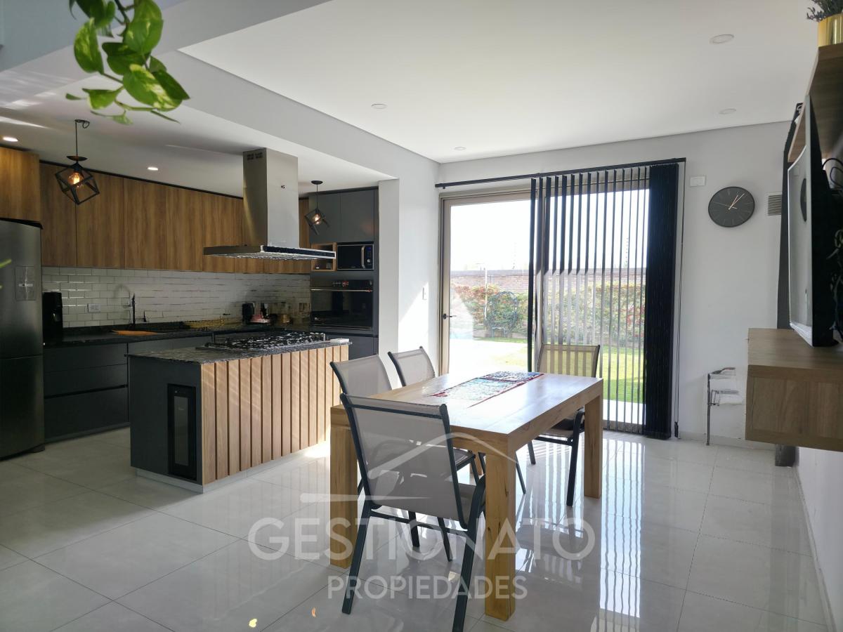 Casa de Categoría en Venta 3