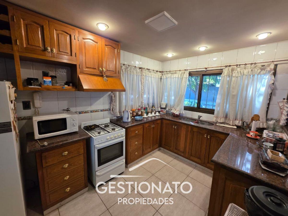Foto de CASA FUNCIONAL EN VENTA EN LAS HERAS, imagen 4