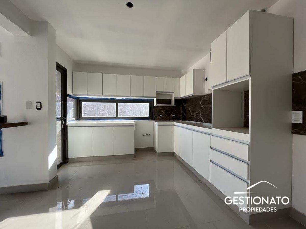 Foto de CASA A ESTRENAR EN B° VISTA OLIVA - MAIPU, imagen 3