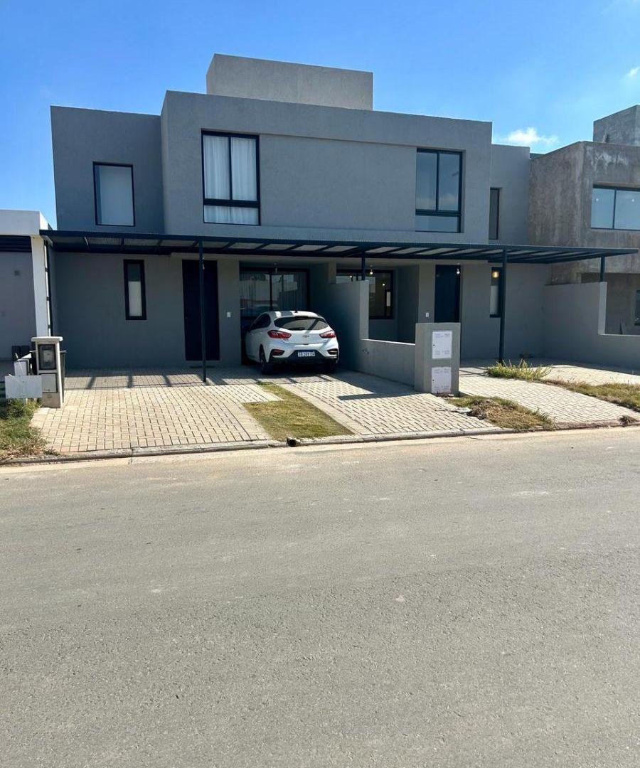 Venta - Duplex - 3 Dormitorios 3 Baños - Colinas de Manantiales
