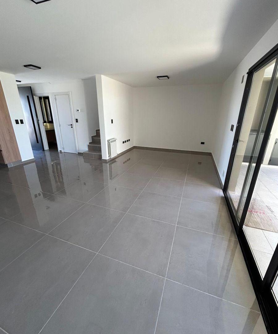 Foto de Alquiler - Duplex - 3 Dormitorios 3 Baños - Quebradas de Manatiales, imagen 5
